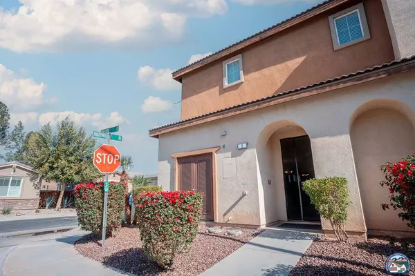 314 W Breezy Pl Unit2, Brawley, CA 92227