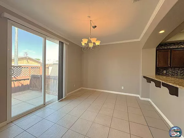 314 W Breezy Pl Unit2, Brawley, CA 92227