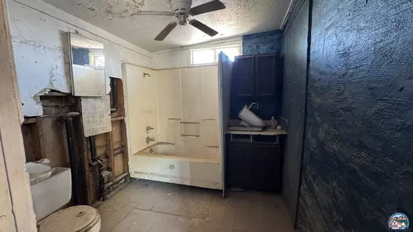 501 S P St, Imperial, CA 92251