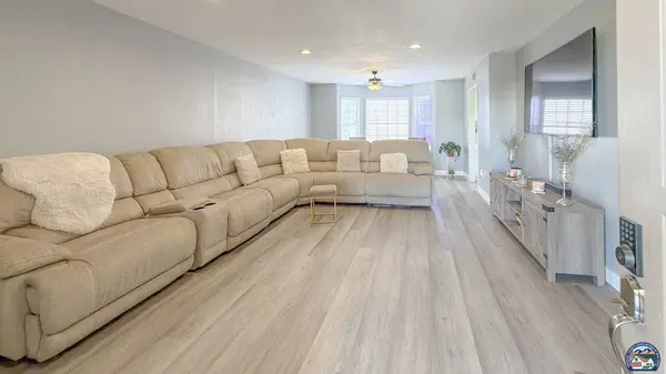 2051 W Elm Ave, El Centro, CA 92243