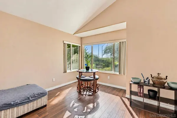 9212 Palomino Ridge Dr, Lakeside, CA 92040