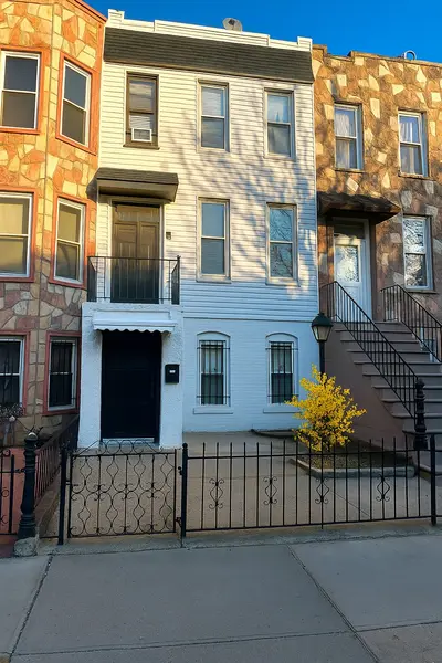 1172 Halsey St, Brooklyn, NY 11207-4068