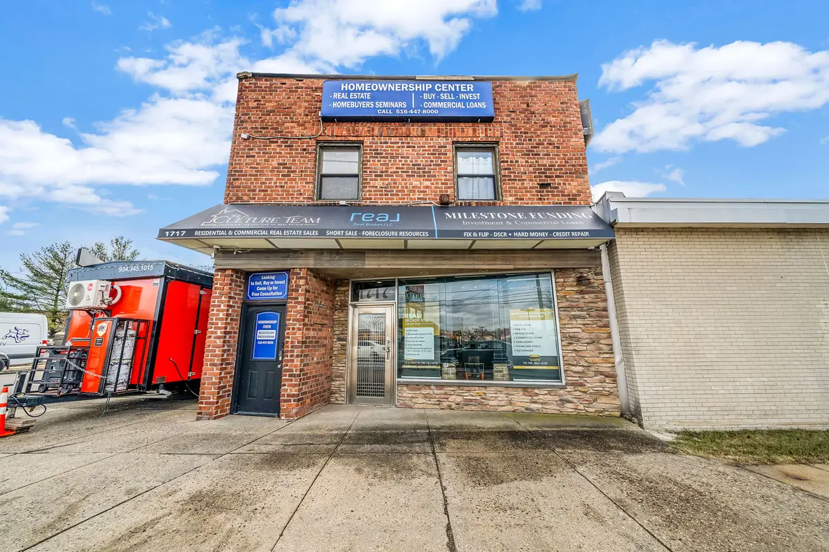 1717 Hempstead Tpke, Elmont, NY 11003-1816