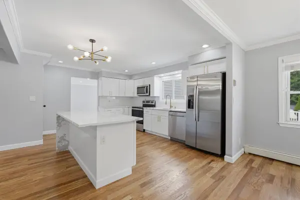 2415 Babylon Tpke, Merrick, NY 11566-4206