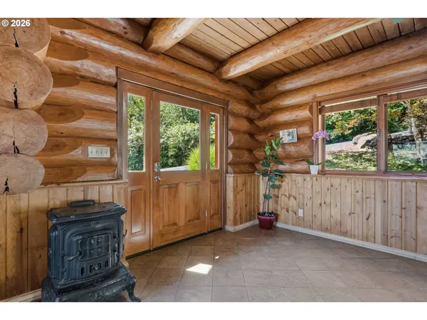 34643 MOUNTAIN VIEW PL, Albany, OR 97322