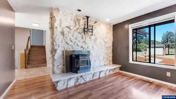 42200 Highway 226 Hwy, Scio, OR 97374