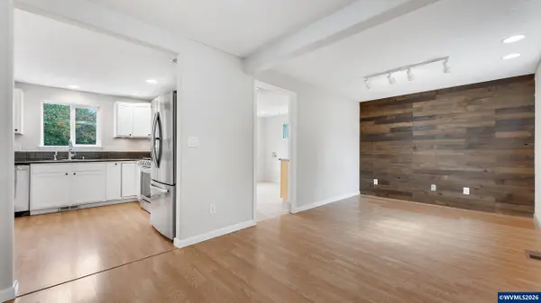8110 Daphne Ct, Corvallis, OR 97330