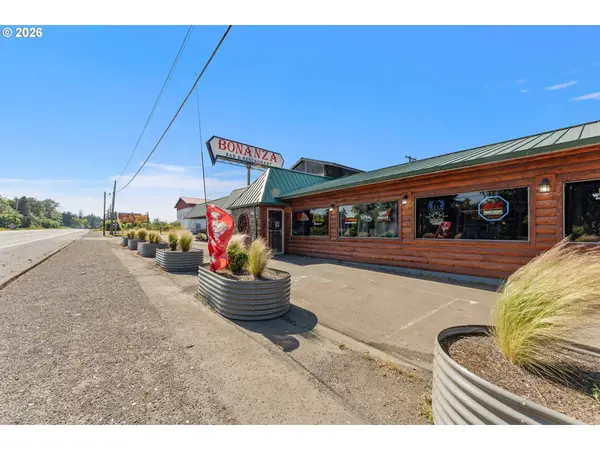 28405 SALMON RIVER HWY, Grand Ronde, OR 97347