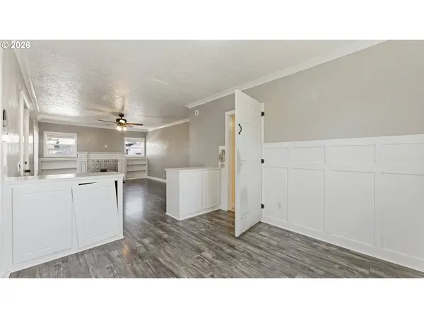 1901 LONG ST, Sweet Home, OR 97386
