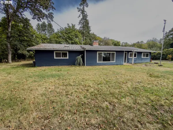 6520 CORVALLIS RD, Independence, OR 97351
