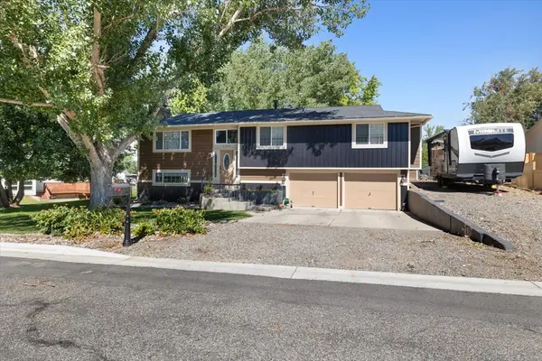 1729 Sylvan Ln, Billings, MT 59105-3815