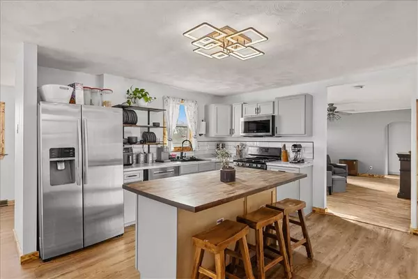 751 Clarks River Road, Laurel, MT 59044