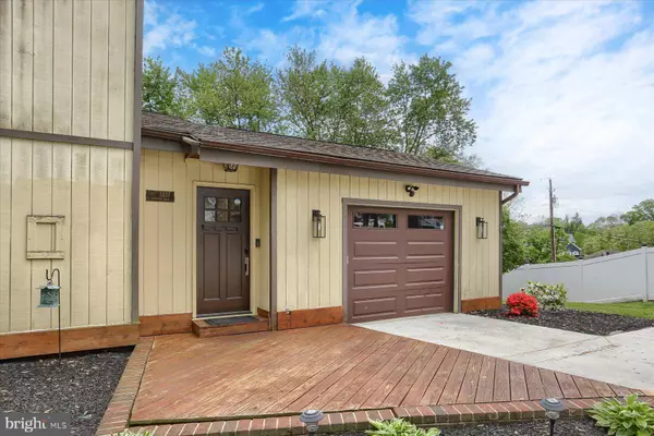 5337 WINDSOR RD, Harrisburg, PA 17112