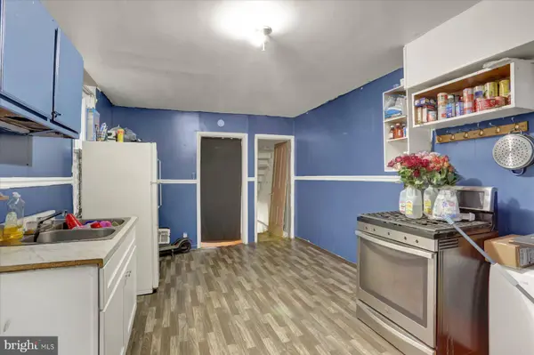 621 WALLACE ST, York, PA 17403