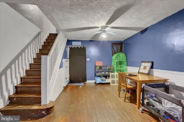 621 WALLACE ST, York, PA 17403