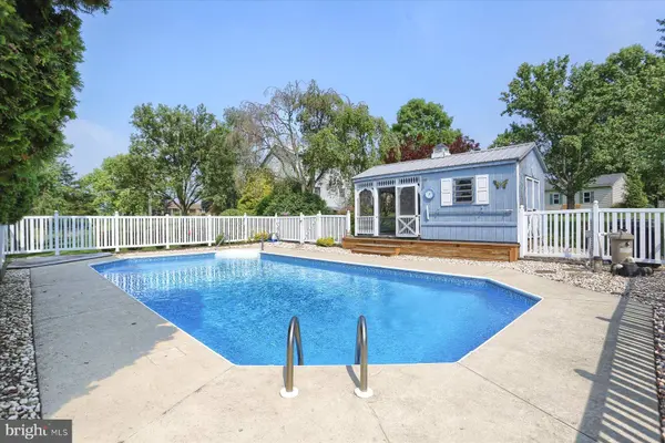 74 ACKER RD, Newport, PA 17074