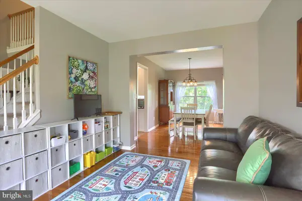 150 HUNTER CREEK DR, York, PA 17406