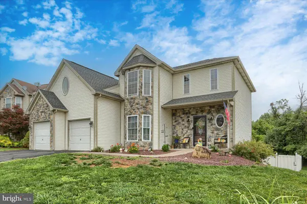 648 COPPER CIR, Lewisberry, PA 17339