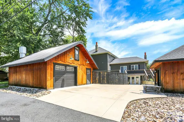 127 SPRUCE ST, Middletown, PA 17057