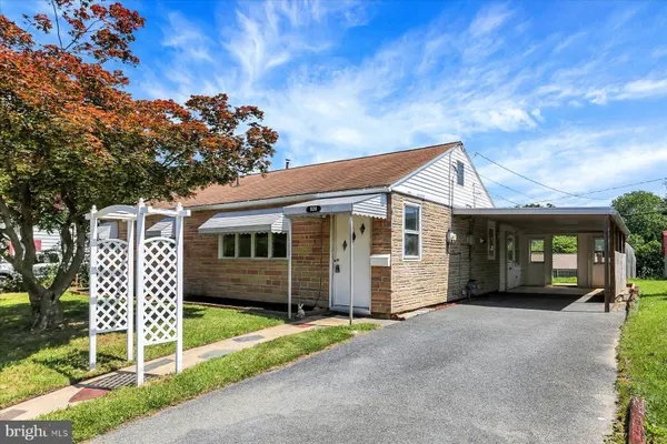 528 N ENOLA DR, Enola, PA 17025