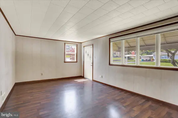 528 N ENOLA DR, Enola, PA 17025