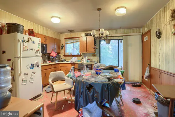 6 STEPHEN RD, Camp Hill, PA 17011