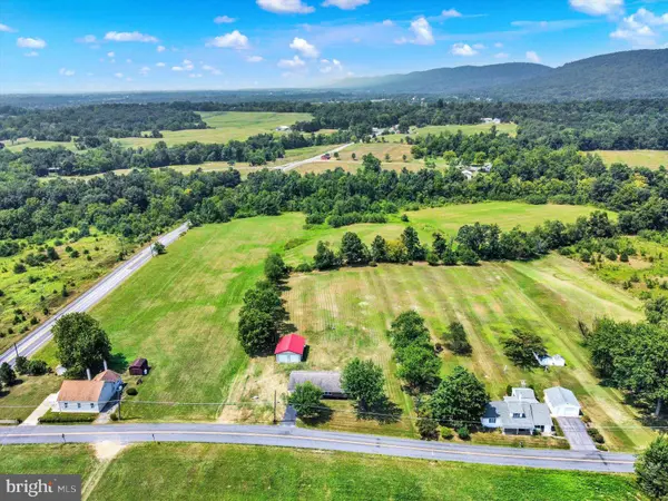 9 KING DR, Carlisle, PA 17015