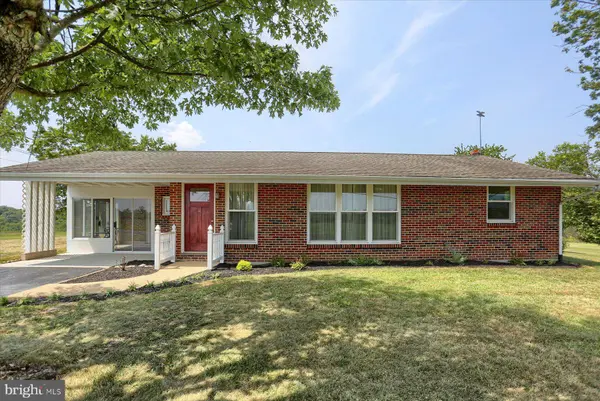 9 KING DR, Carlisle, PA 17015