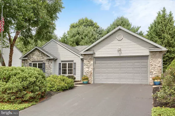 569 HARVEST DR, York, PA 17404