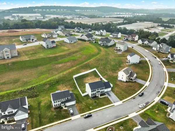 626 RISHEL DR, York, PA 17406