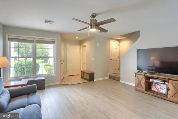 603 BLUEBILL DR, Etters, PA 17319