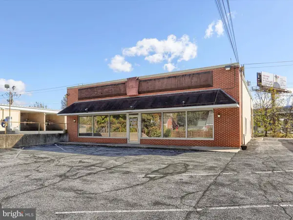 1901 STATE ST, Camp Hill, PA 17011