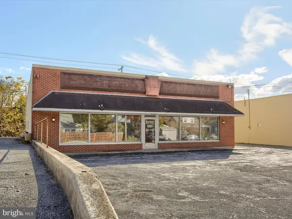 1901 STATE ST, Camp Hill, PA 17011