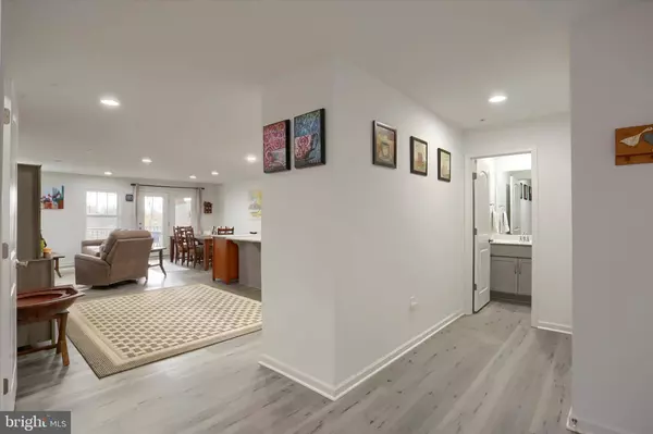 7407 RED OAK CT, Harrisburg, PA 17112