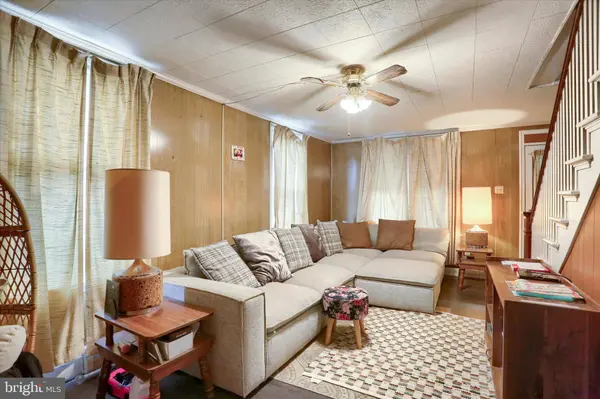 1110 MAIN ST, Harrisburg, PA 17113