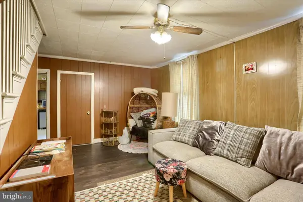 1110 MAIN ST, Harrisburg, PA 17113