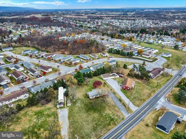 201 CRANES GAP ROAD, Carlisle, PA 17013