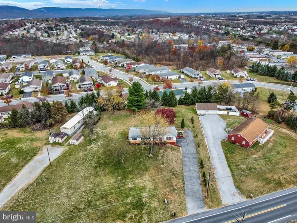 201 CRANES GAP ROAD, Carlisle, PA 17013