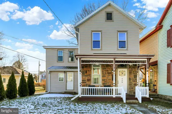 559 N BEDFORD ST, Carlisle, PA 17013