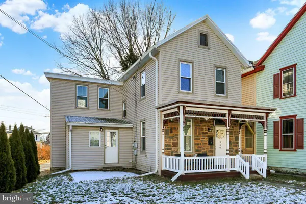 559 N BEDFORD ST, Carlisle, PA 17013