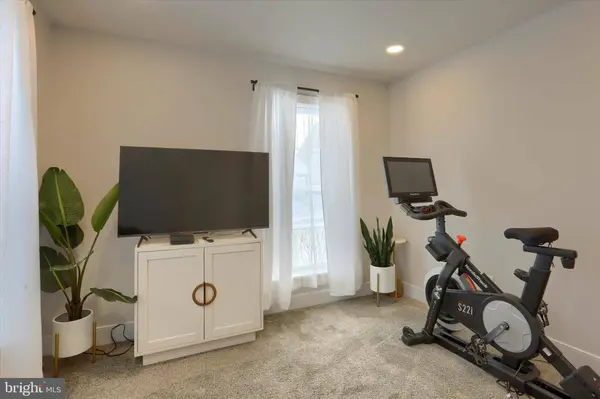 3122 BULLFINCH LN, Mechanicsburg, PA 17055