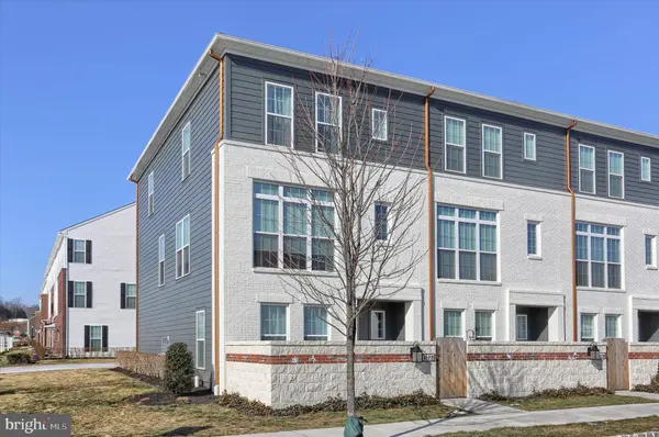 3122 BULLFINCH LN, Mechanicsburg, PA 17055