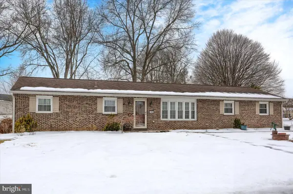 102 FAIRWAY DRIVE, Mechanicsburg, PA 17055