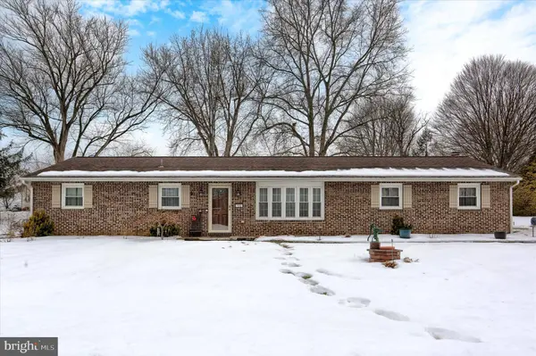 102 FAIRWAY DRIVE, Mechanicsburg, PA 17055