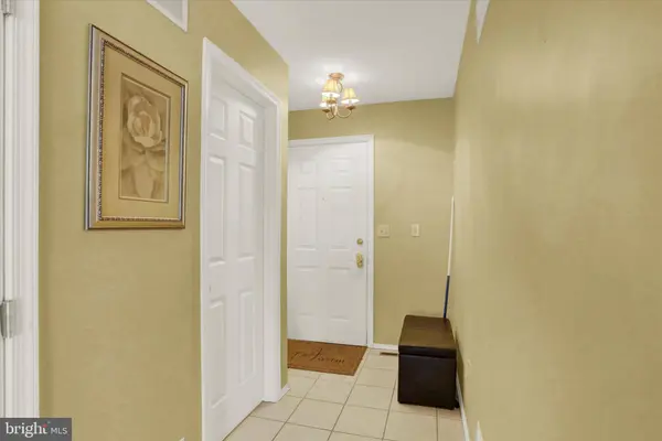 1947 DEER PATH RD, Harrisburg, PA 17110