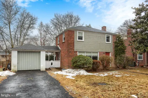 3 HIGHLAND DR, Camp Hill, PA 17011