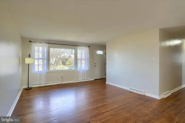 4830 BRIAN RD, Mechanicsburg, PA 17050