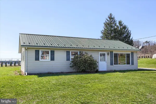 77 TEXS PARK DR, Thompsontown, PA 17094