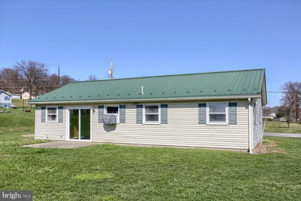 77 TEXS PARK DR, Thompsontown, PA 17094