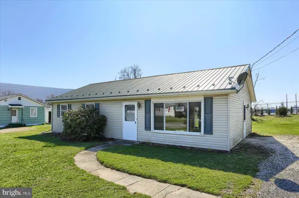 77 TEXS PARK DR, Thompsontown, PA 17094